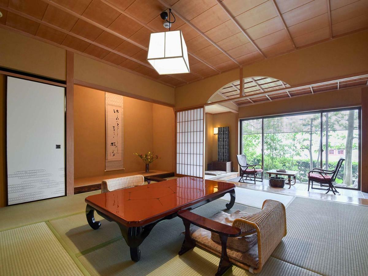 Yamatoya Besso Hotel Matsuyama  Buitenkant foto